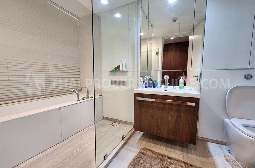 Condominium in Ploenchit 