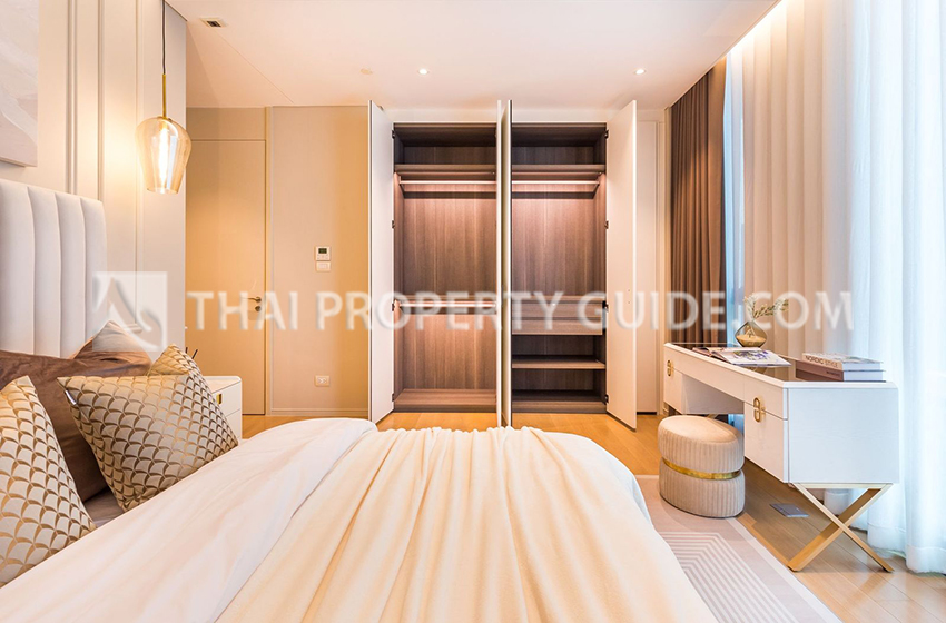 Condominium in Ploenchit 