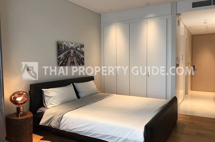 Condominium in Ploenchit 