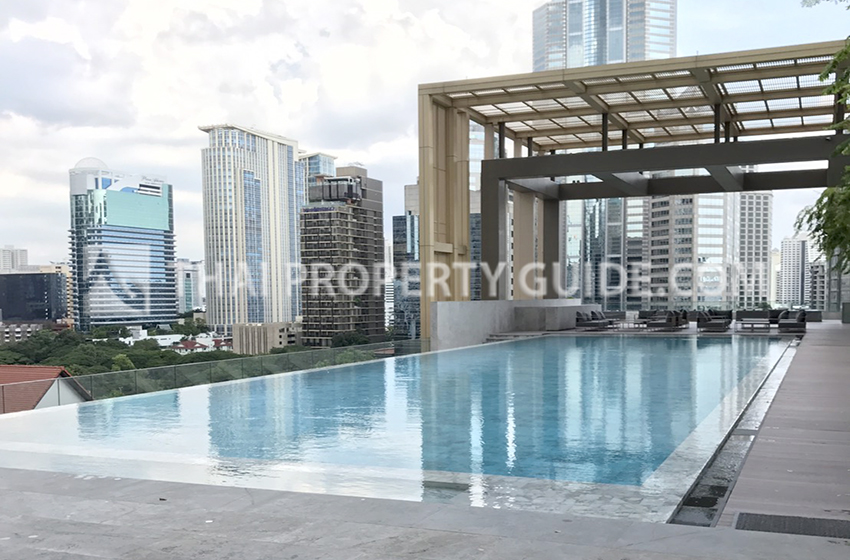 Condominium in Ploenchit 