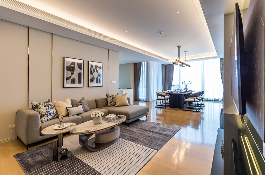 Condominium in Ploenchit