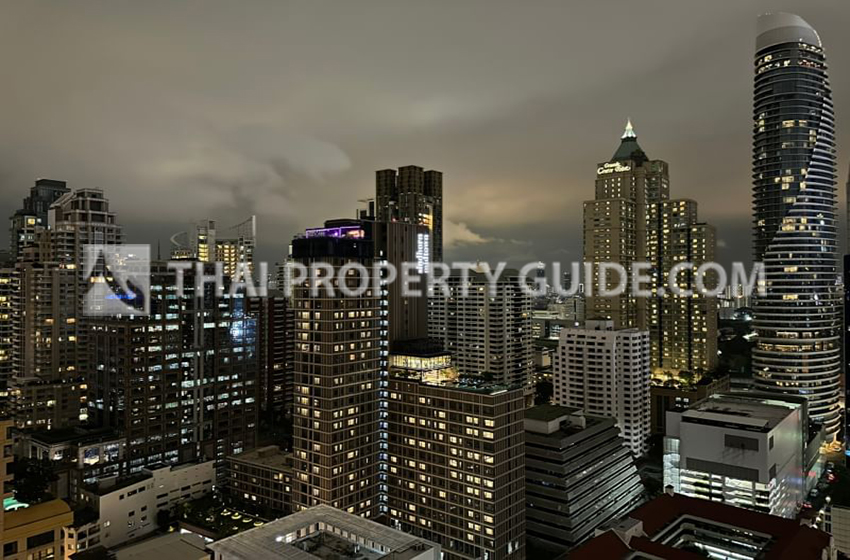Condominium in Ploenchit 