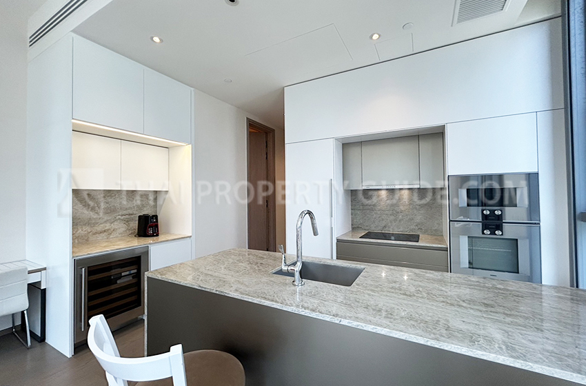 Condominium in Ploenchit 