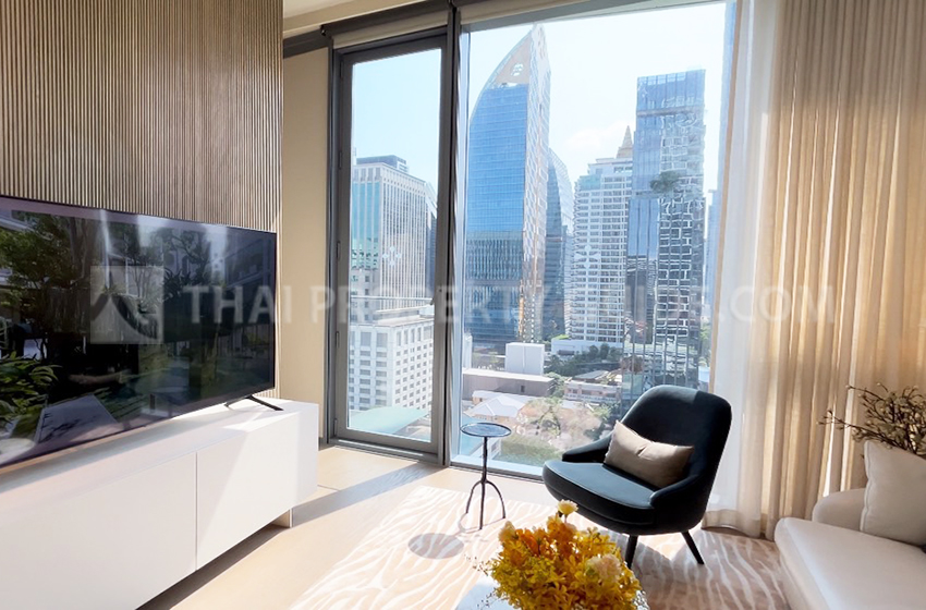 Condominium in Ploenchit 