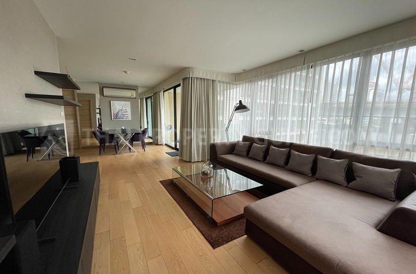 Condominium for rent in Ploenchit