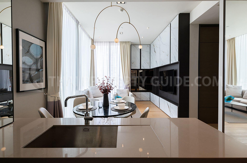 Condominium in Ploenchit 
