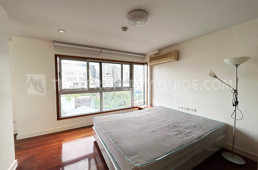Condominium in Ploenchit 
