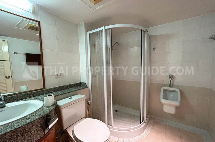 Condominium in Ploenchit 