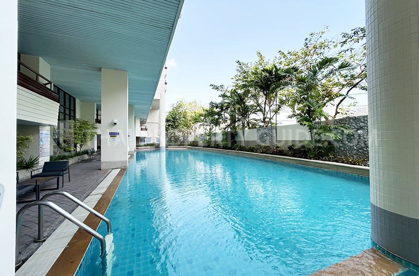 Condominium in Ploenchit 