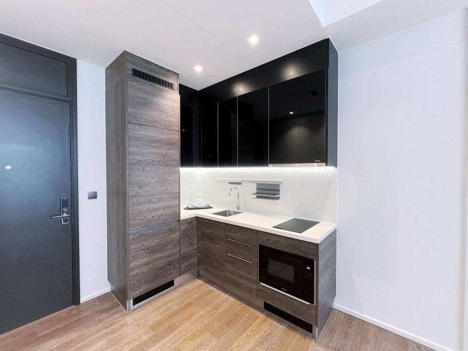 Condominium in Ploenchit 