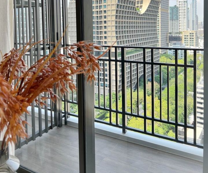 Condominium in Ploenchit 