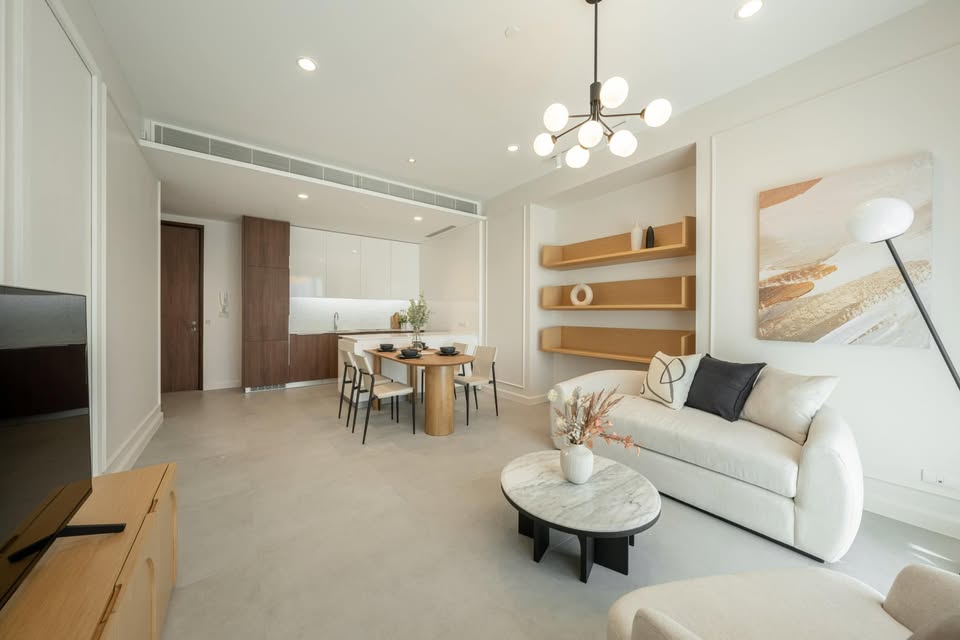 Condominium in Ploenchit 