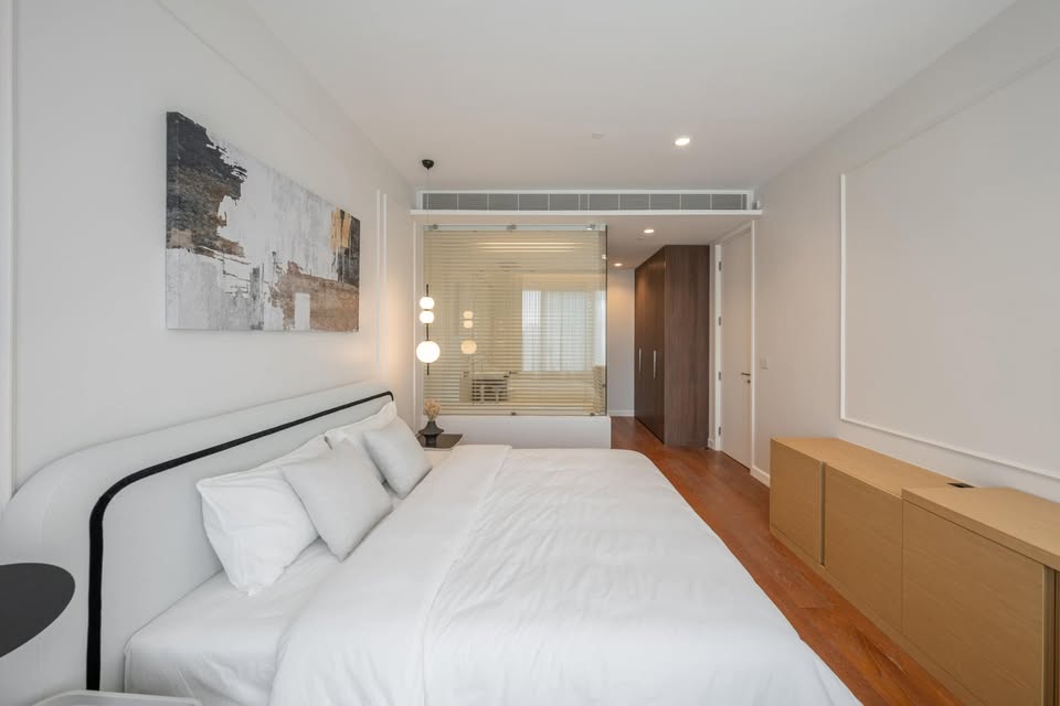 Condominium in Ploenchit 