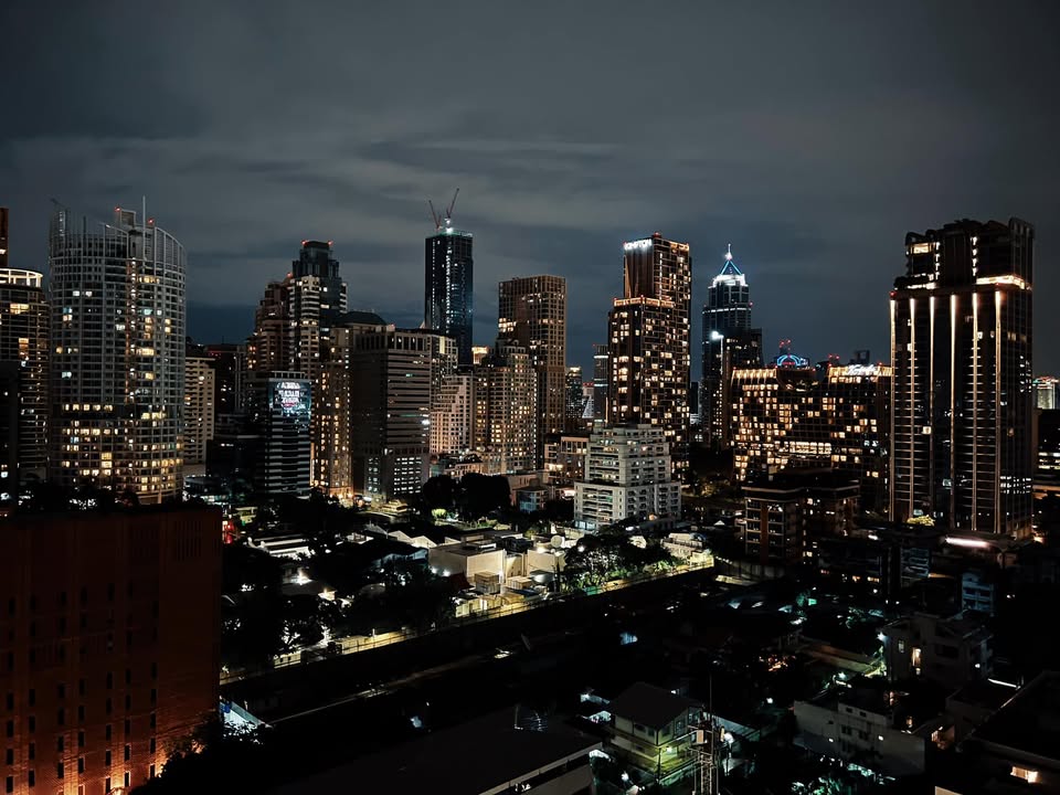 Condominium in Ploenchit 