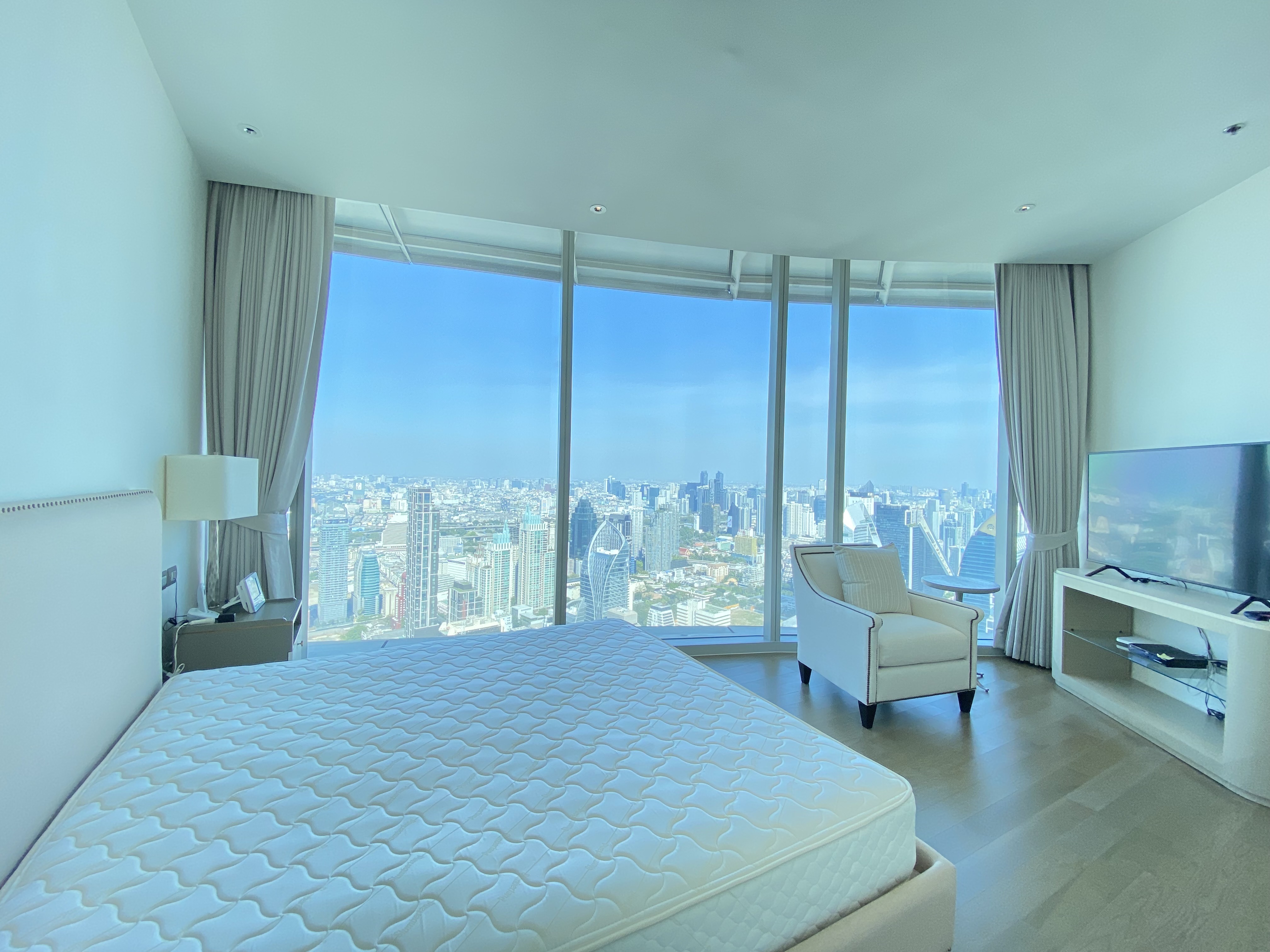 Condominium in Ploenchit : Magnolias Ratchadamri(Condominium) 