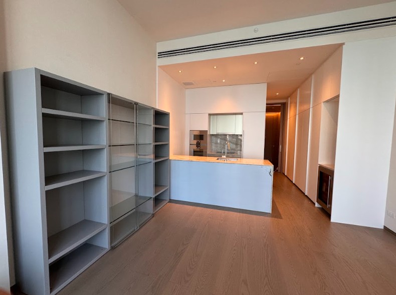 Condominium in Ploenchit 