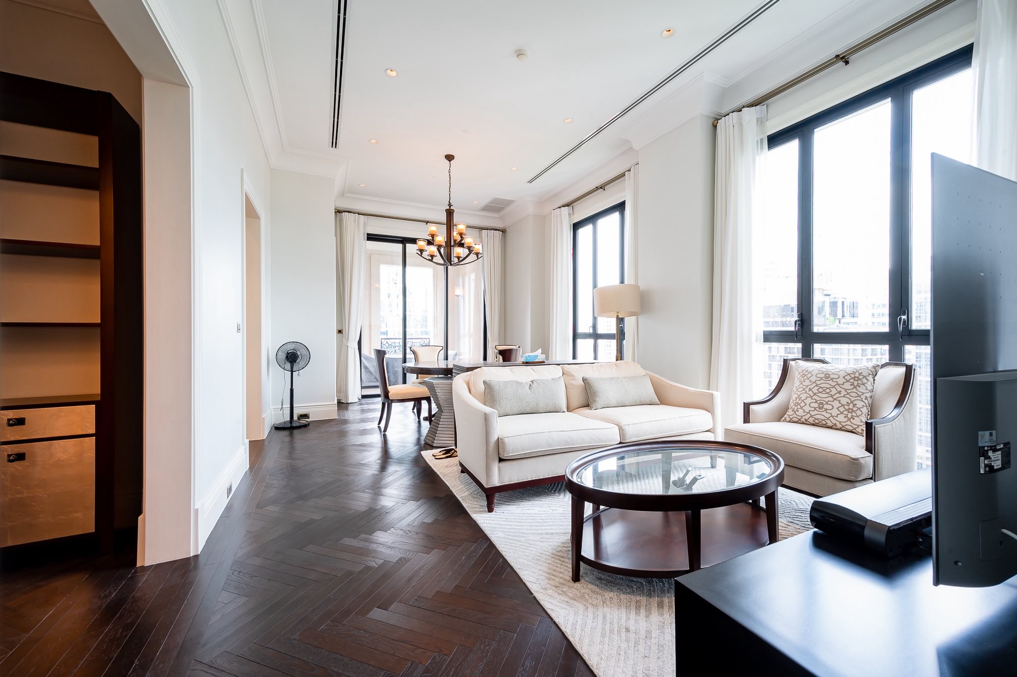 Condominium in Ploenchit