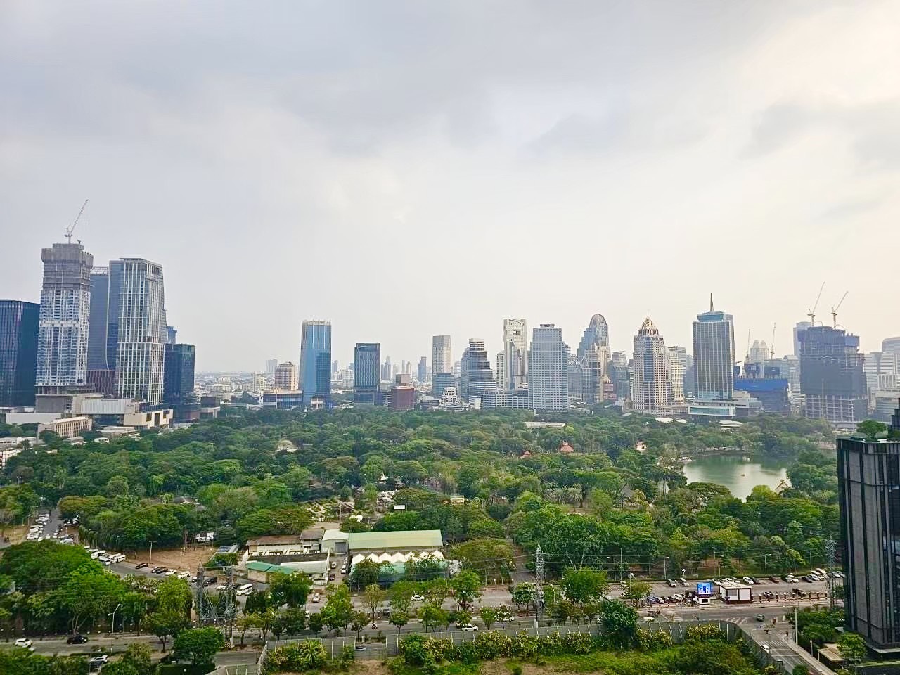 Condominium in Ploenchit 