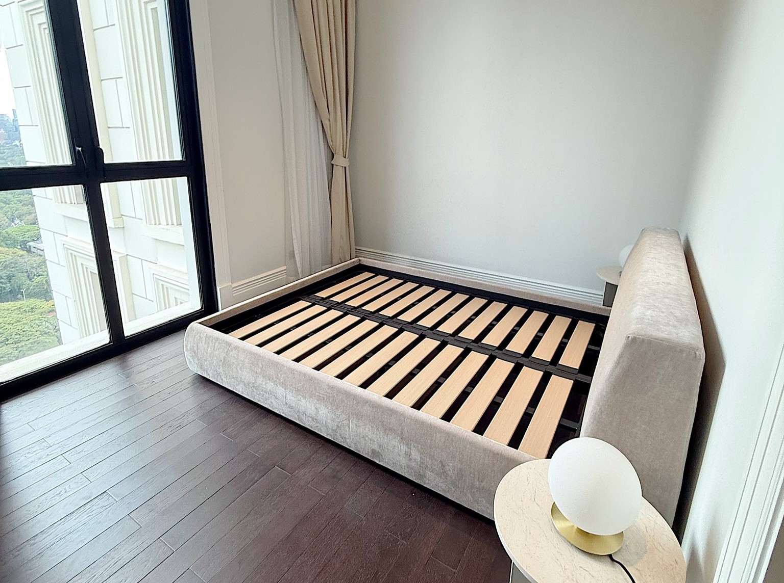 Condominium in Ploenchit 