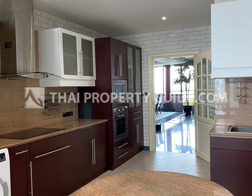 Condominium in Rama 3 