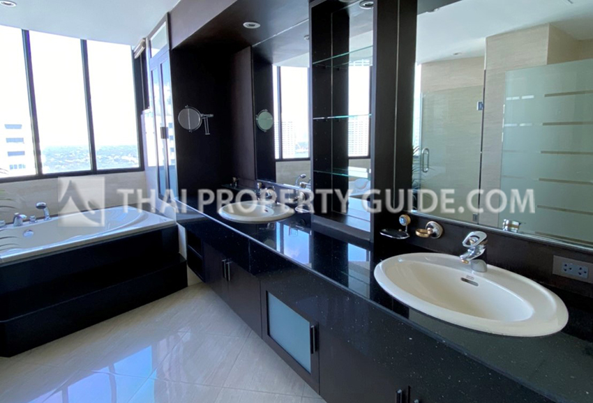 Condominium in Rama 3 