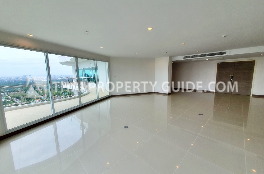 Condominium for rent in Rama 3