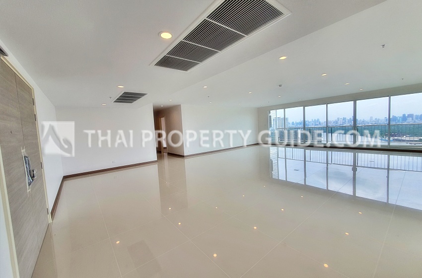 Condominium in Rama 3 
