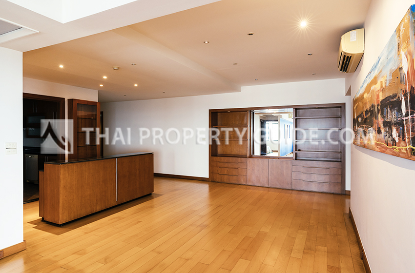 Condominium in Rama 3 