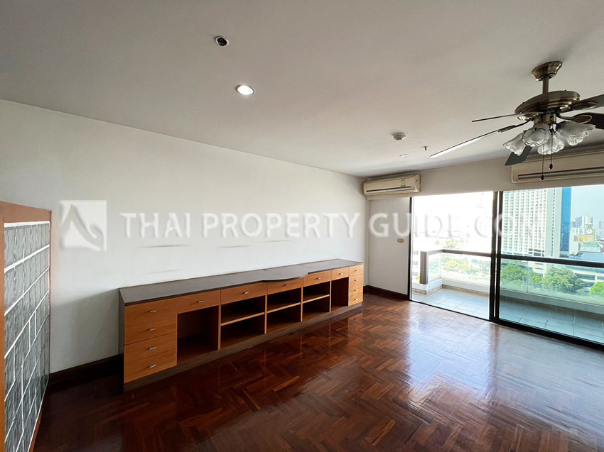 Condominium in Rama 3 