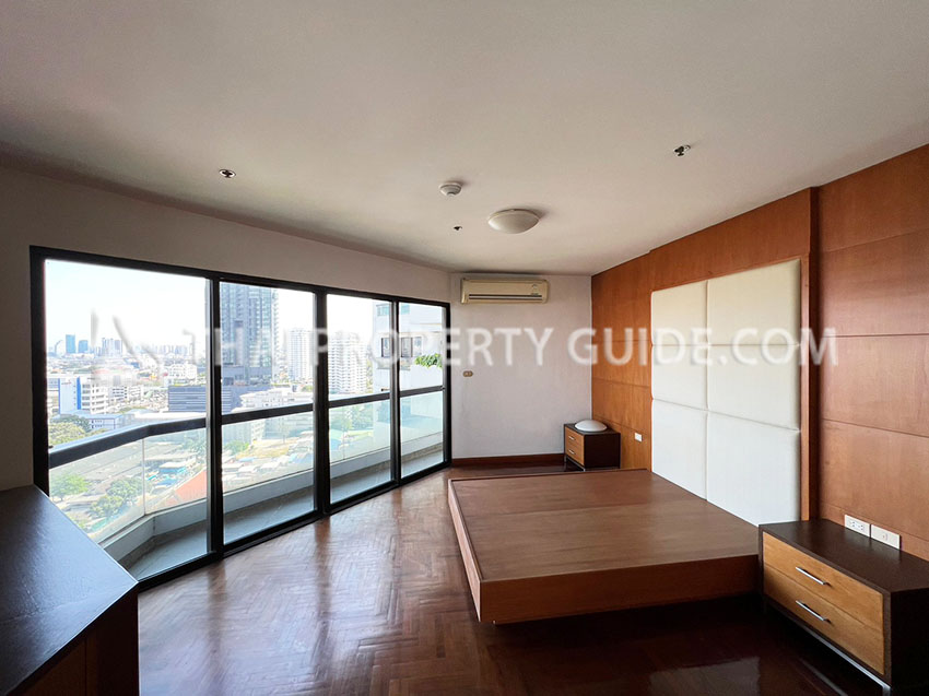 Condominium in Rama 3 