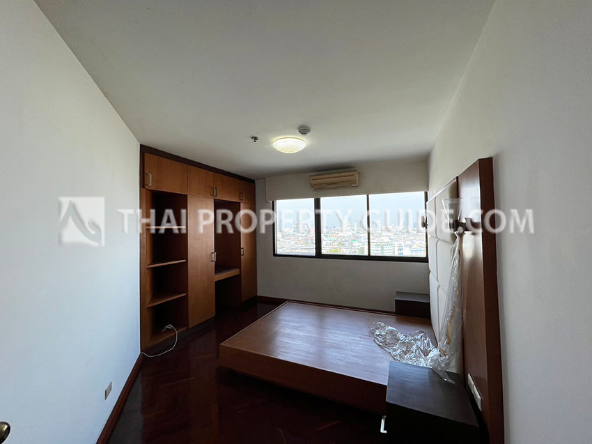 Condominium in Rama 3 