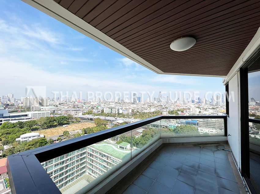 Condominium in Rama 3 