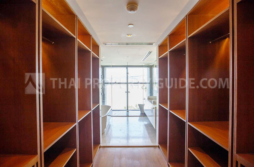 Condominium in Rama 3 