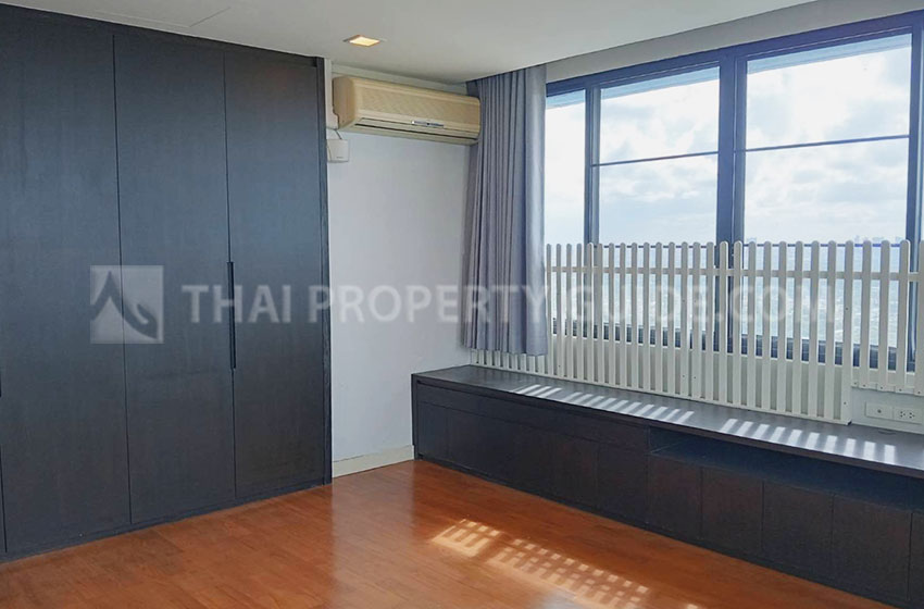 Condominium in Rama 3 