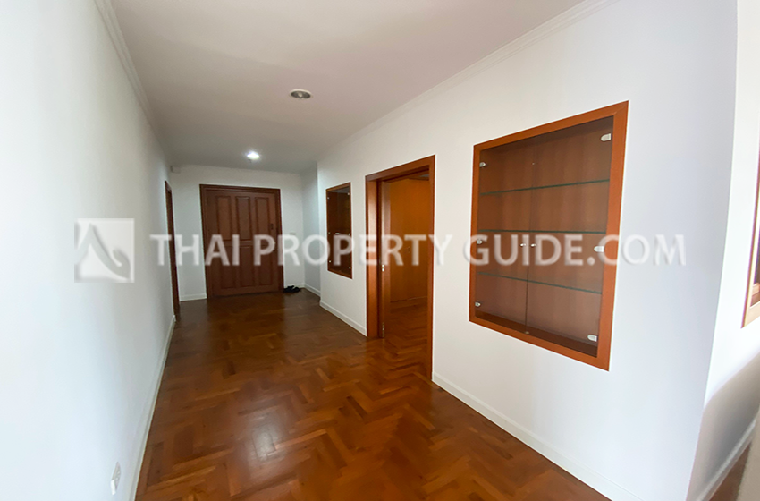 Condominium in Sathorn 