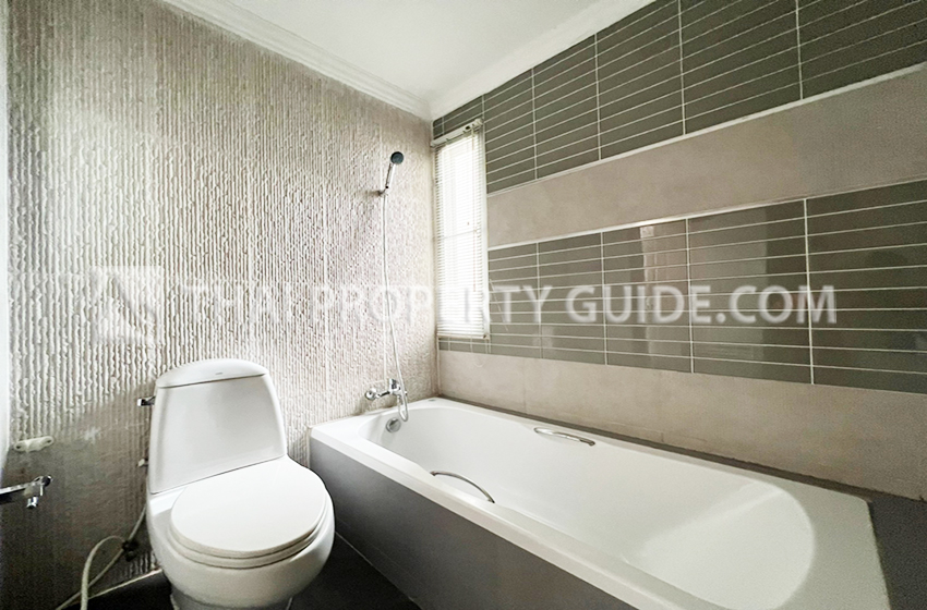 Condominium in Sathorn 