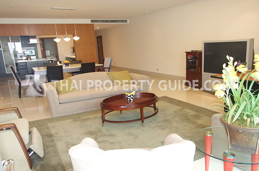 Condominium in Sathorn 