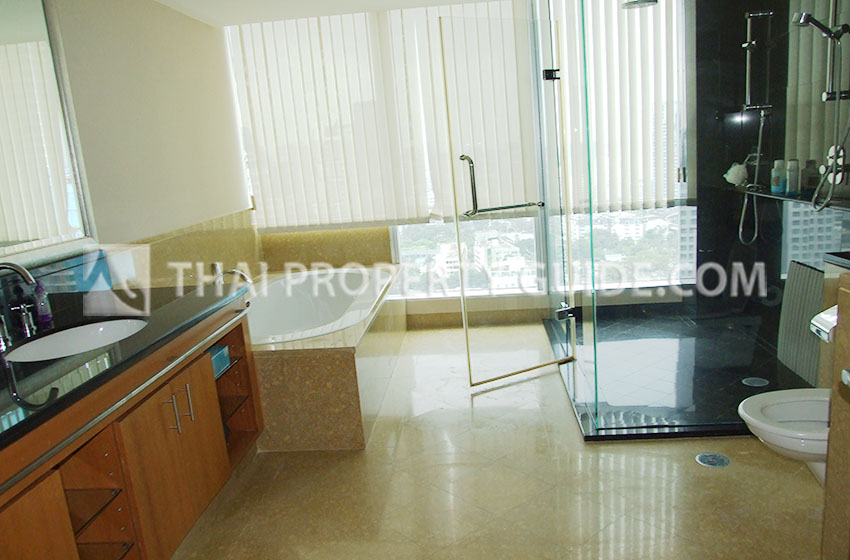 Condominium in Sathorn 