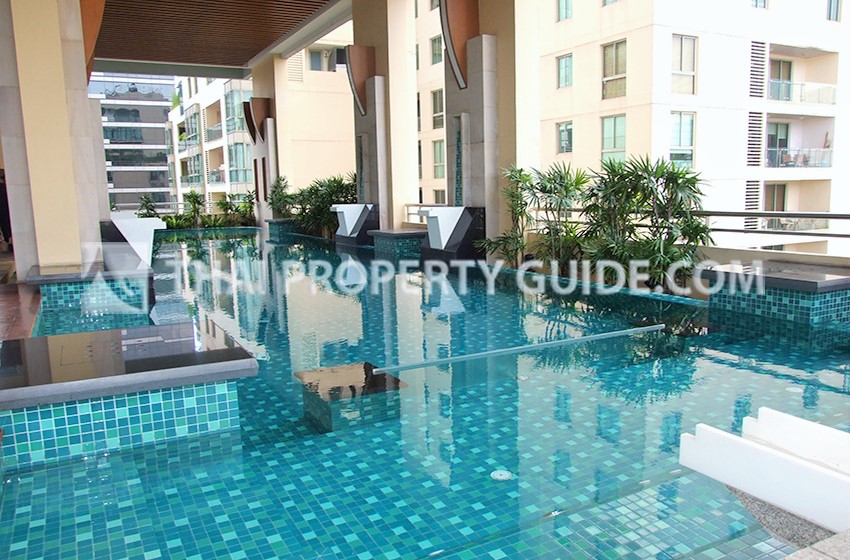 Condominium in Sathorn : The Royal Saladaeng 