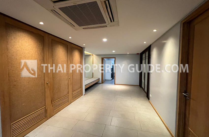Condominium in Sathorn 