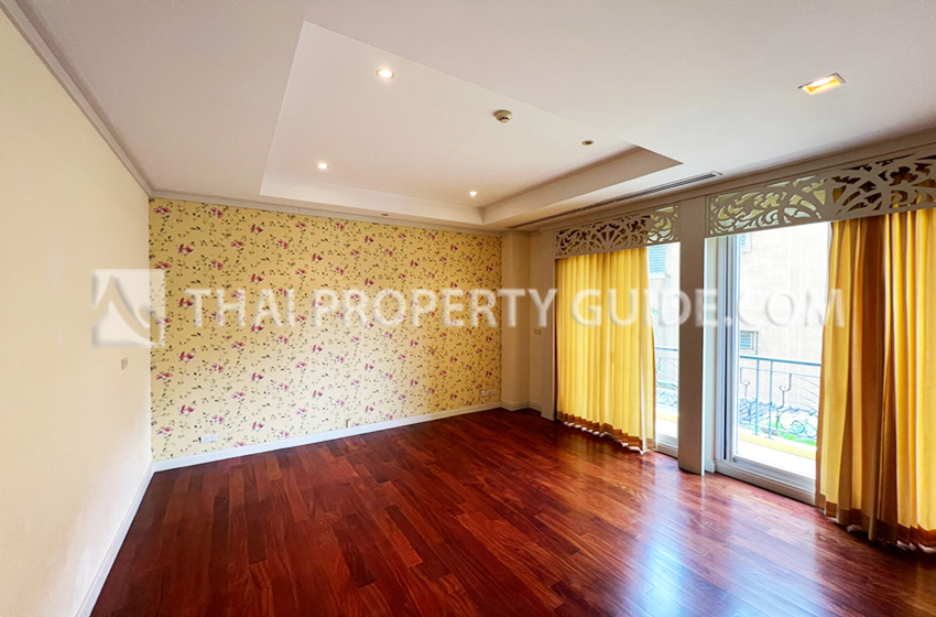 Condominium in Sathorn 