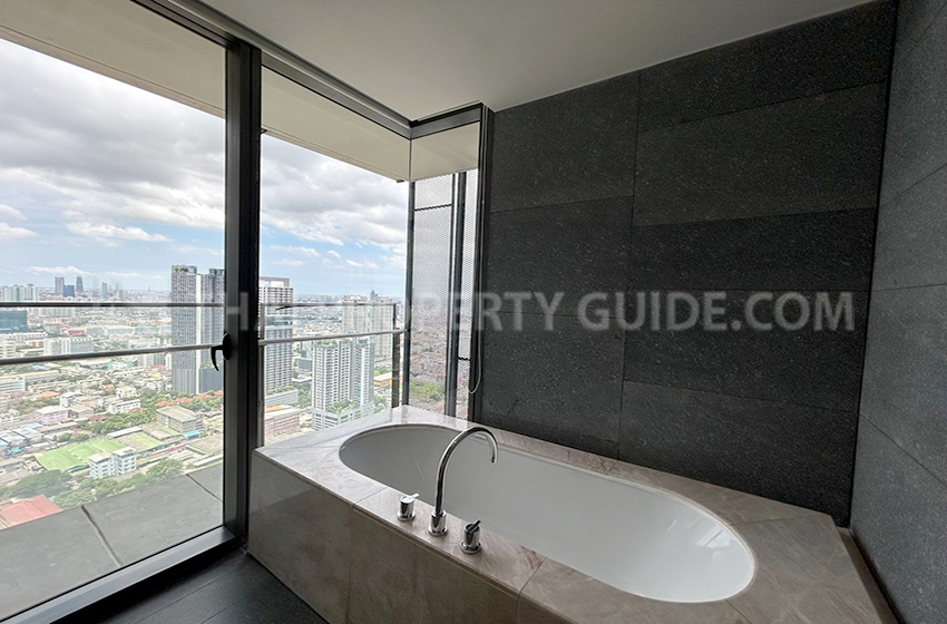 Condominium in Sathorn : The Met Sathorn 