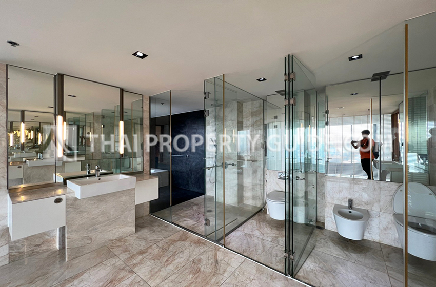 Condominium in Sathorn : The Met Sathorn 