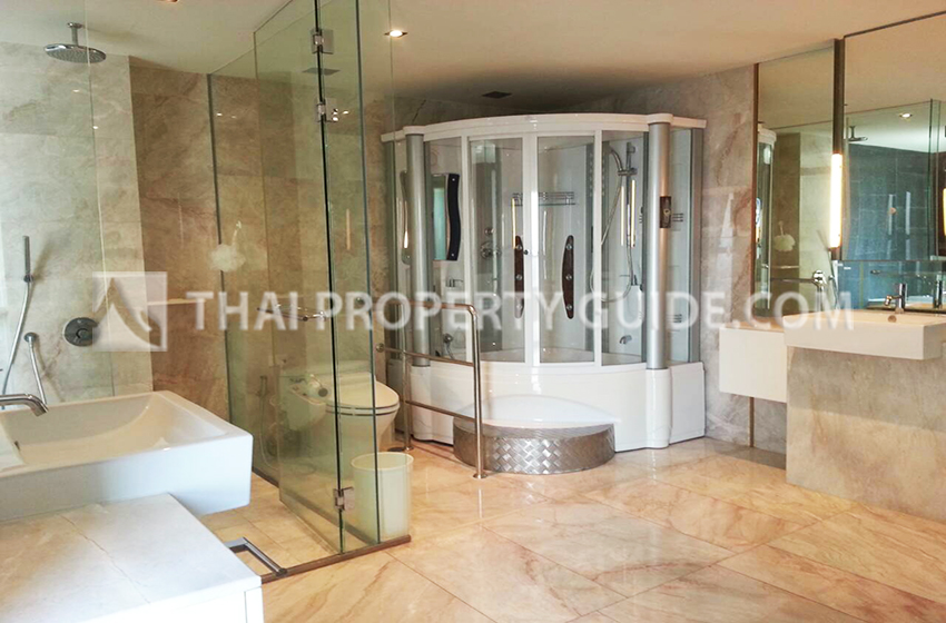 Condominium in Sathorn : The Met Sathorn 
