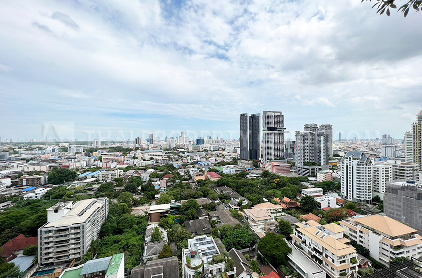 Condominium in Sathorn : The Met Sathorn 