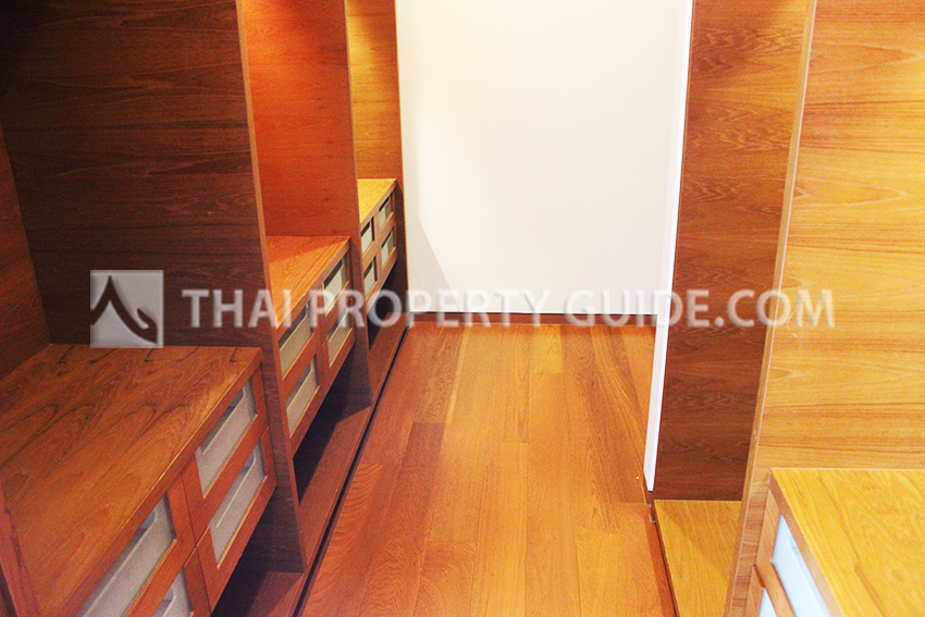 Condominium in Sathorn : Sukhothai Residence (Sathorn) 