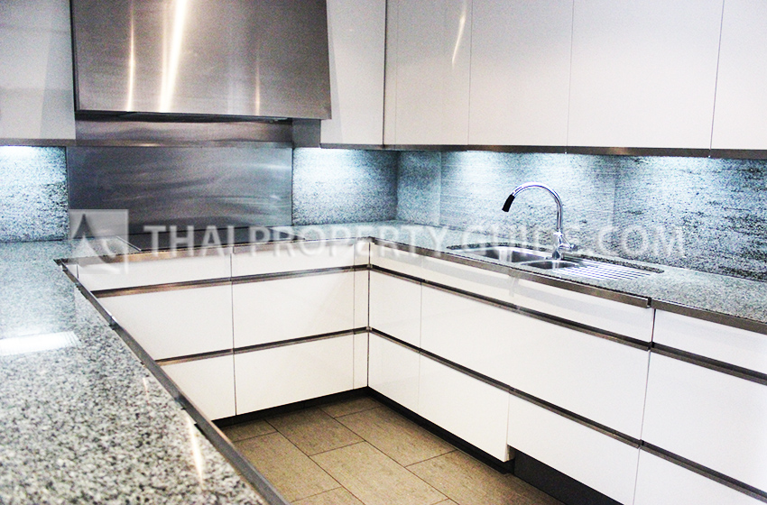 Condominium in Sathorn : The Met Sathorn 