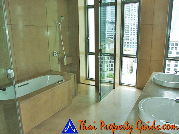 Condominium in Sathorn : Sukhothai Residence (Sathorn) 