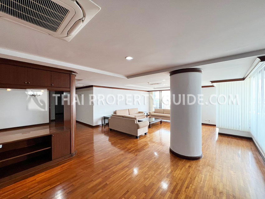 Condominium in Sathorn 