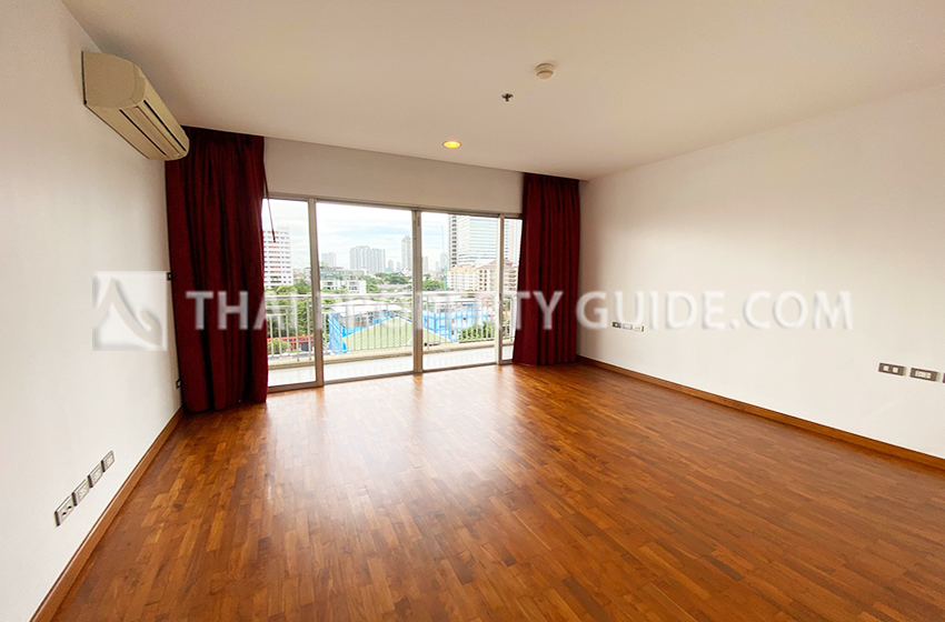 Condominium in Sathorn 